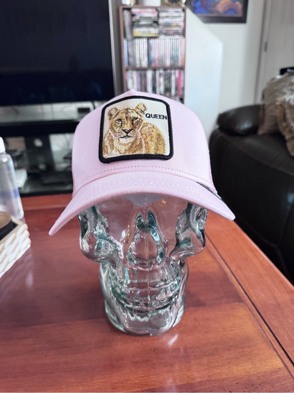 Goorin Bros “THE QUEEN” Lioness Trucker Hat. Mesh SnapBack NWT